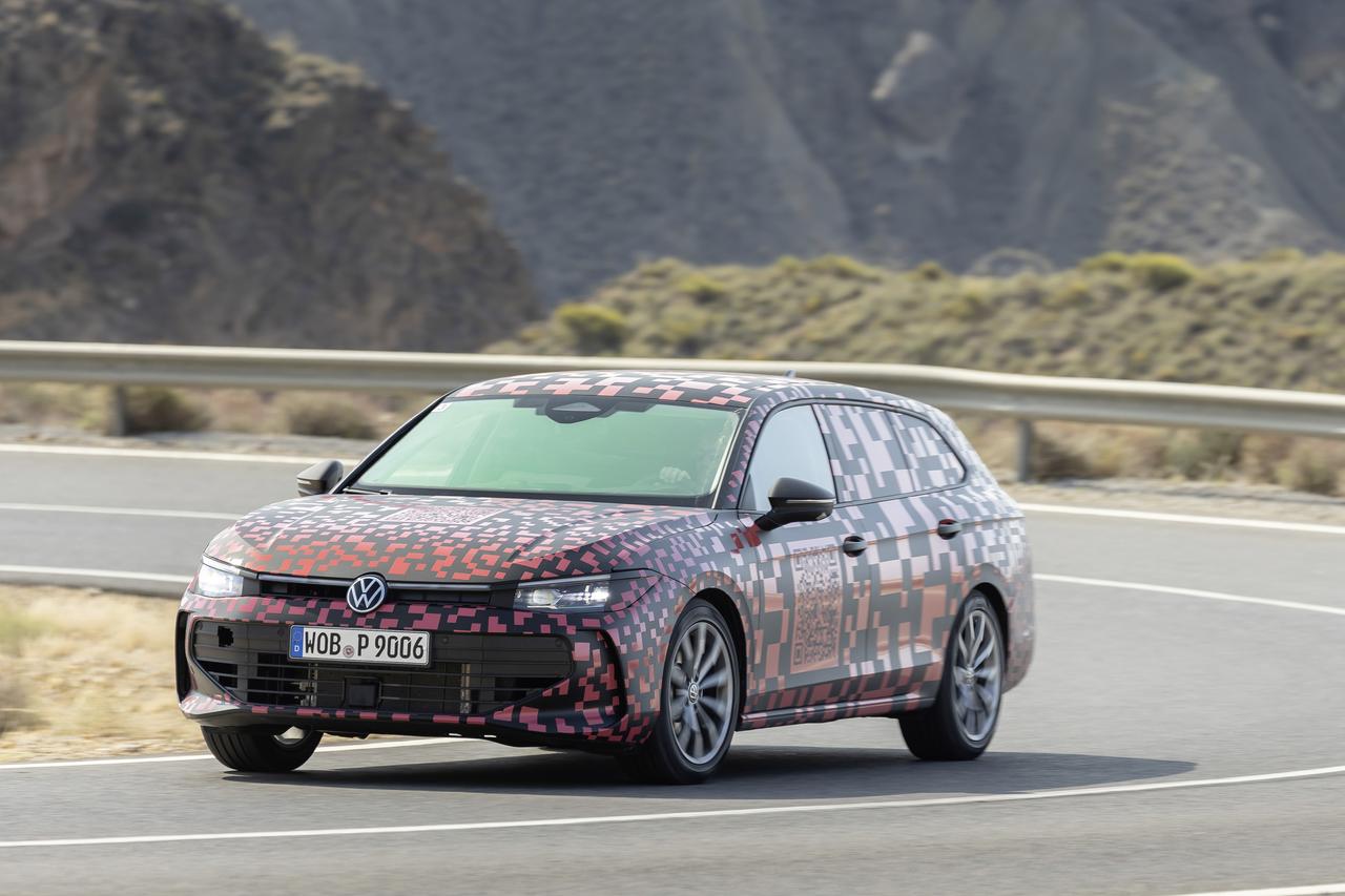 Volkswagen Passat Variant 2024 la nuova generazione affronta gli