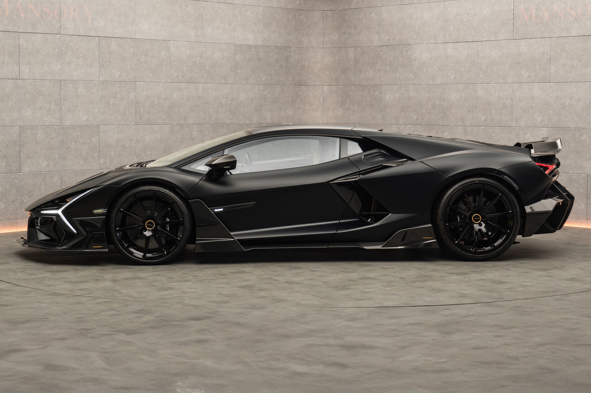 Lamborghini Revuelto Mansory