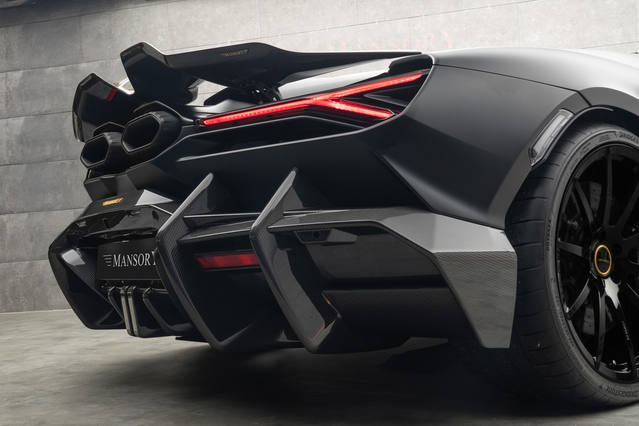 Lamborghini Revuelto Mansory