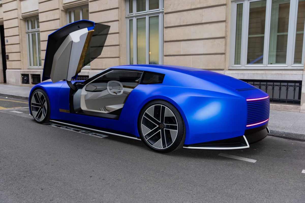 https://www.autoblog.it/app/uploads/2025/03/barry_keoghan_jaguar-14-1-scaled.jpg