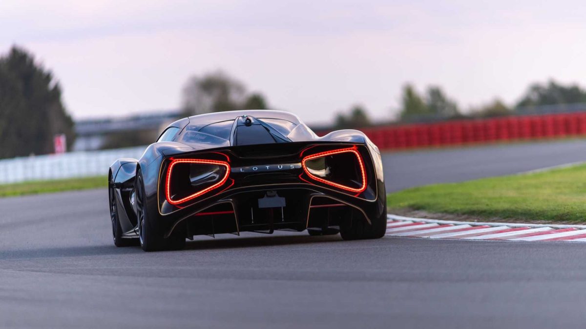 https://www.autoblog.it/app/uploads/2025/04/wp_drafter_385311-scaled.jpg