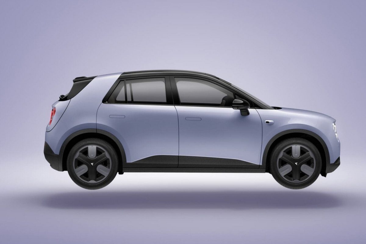 https://www.autoblog.it/app/uploads/2025/04/wp_drafter_385979-scaled.jpg
