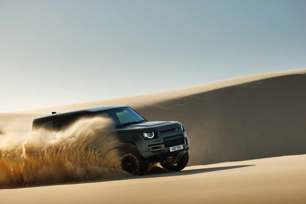 https://www.autoblog.it/app/uploads/2025/05/DEF_OCTA_25MY_FAROE_GREEN_SAND.jpg