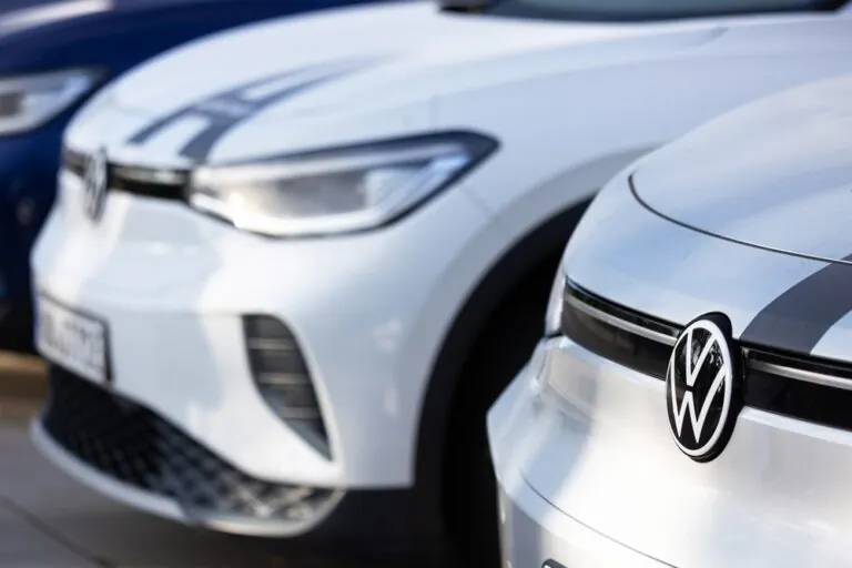Volkswagen, -4% nelle consegne globali: BEV in calo e crollo in Cina - Autoblog