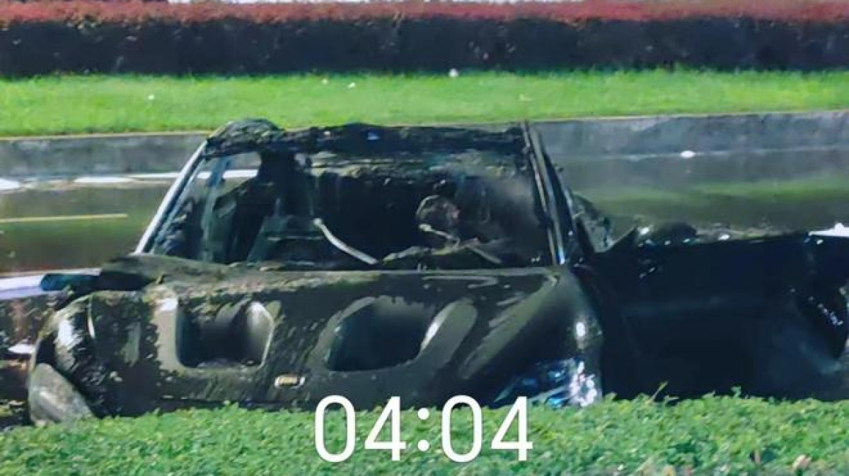 Xiaomi SU7 Ultra prende fuoco in un incidente, falliscono i tentativi di salvataggio