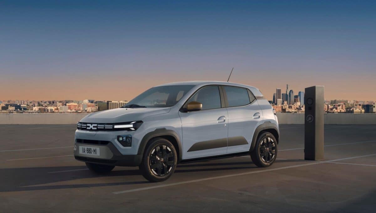 Dacia Spring, aggiornamenti su batteria LFP, motori e ricarica