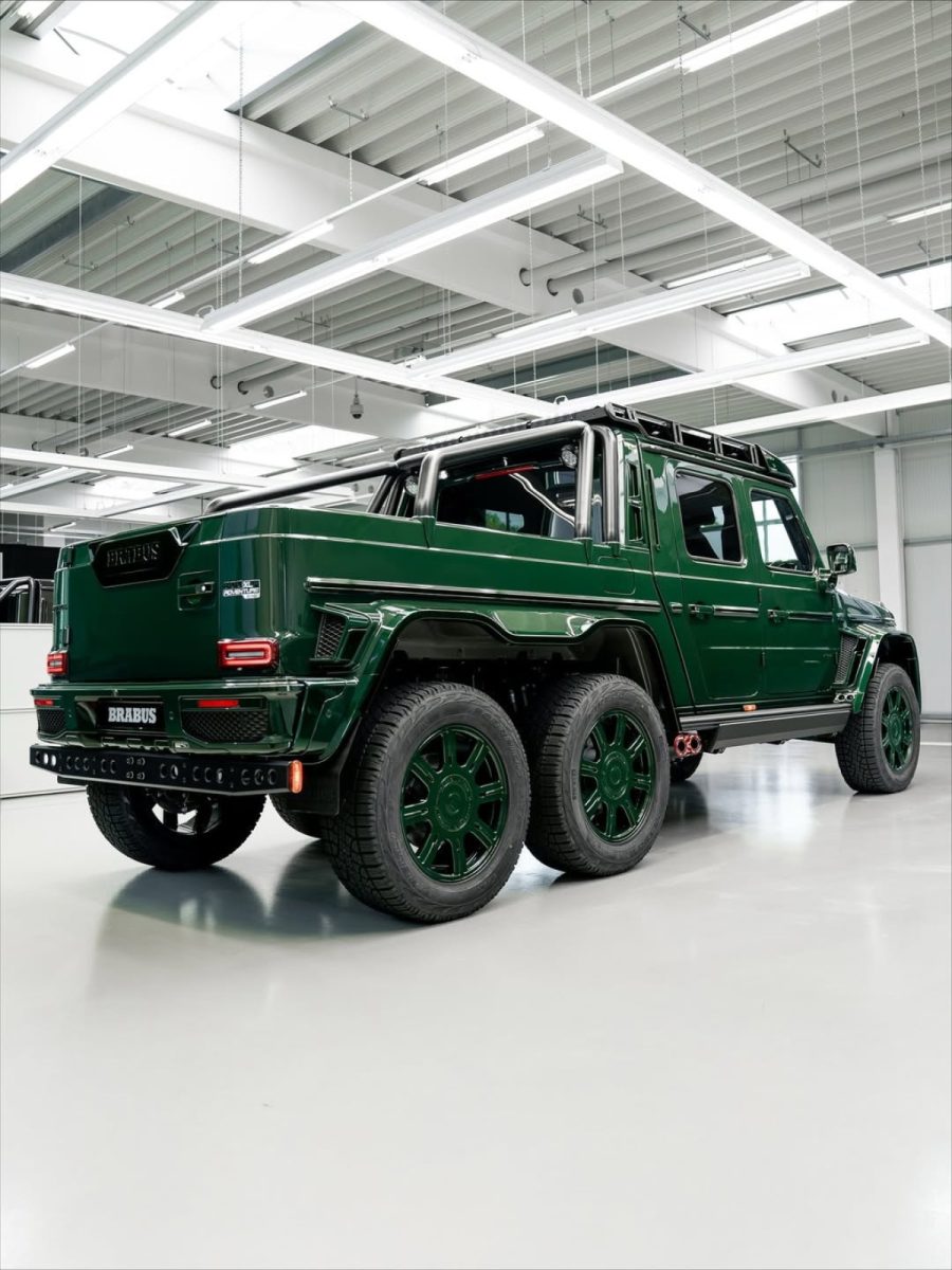 Il 6x6 più estremo del mondo è firmato da Brabus: pura follia