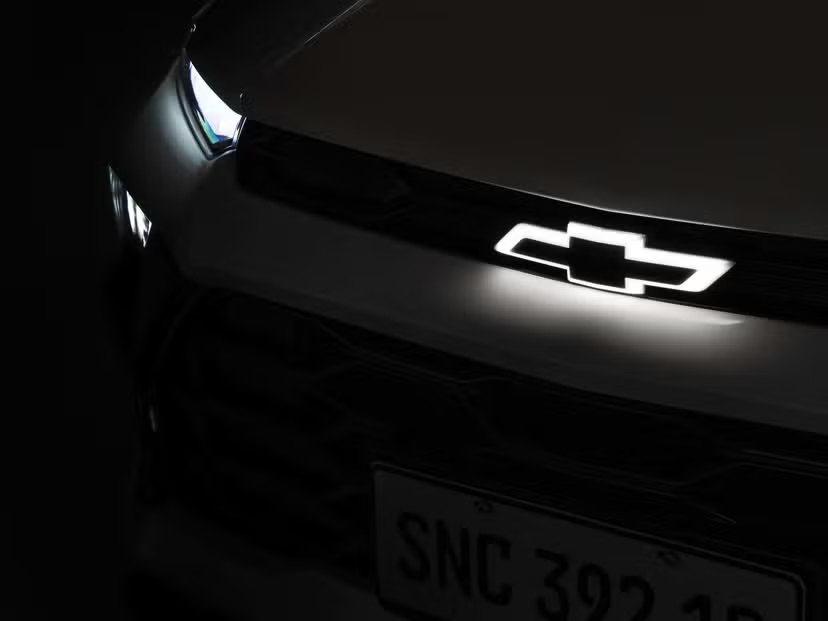 Chevrolet, presentato il nuovo logo: molto più moderno - Autoblog