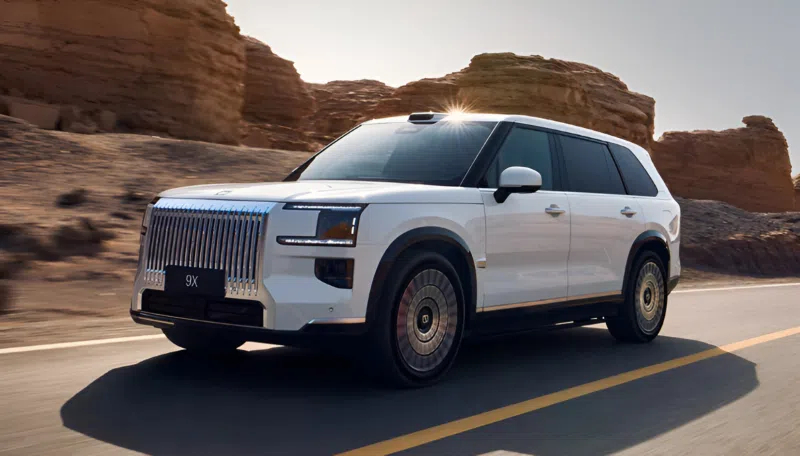 Zeekr 9X supera le 50.000 consegne: un record nel mercato cinese