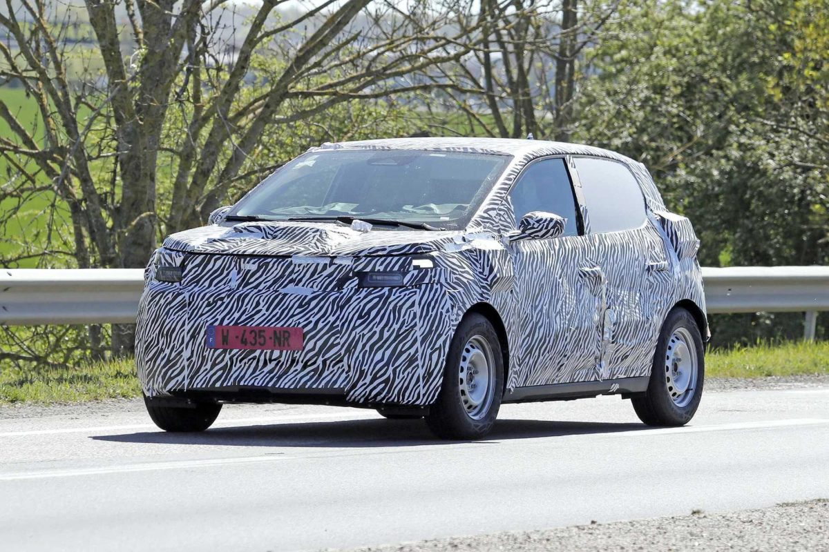 Nuova Dacia elettrica low cost, foto spia: costerà meno di 18. 000 euro - Autoblog