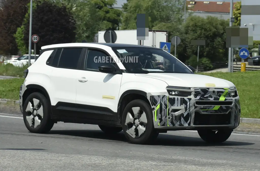 Jeep Avenger: aggiornamento del B-SUV più venduto in Italia