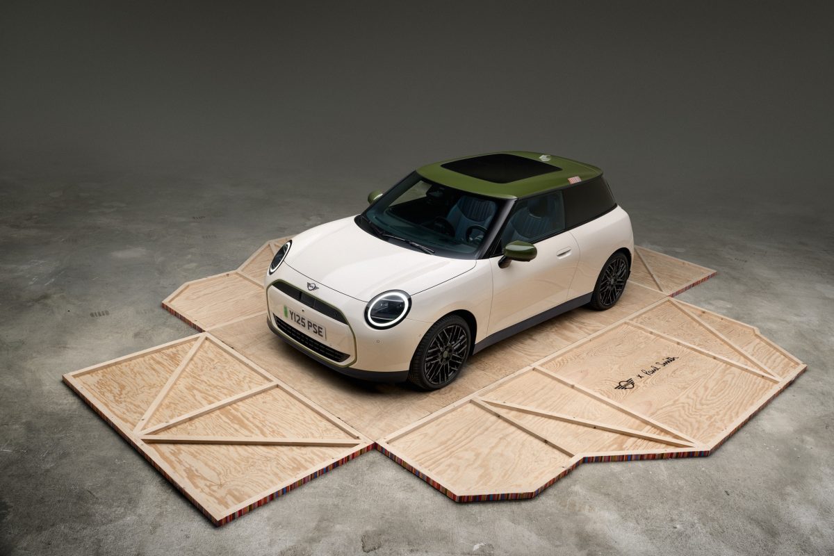 MINI Cooper SE Paul Smith Edition 2026: un connubio di eleganza britannica e innovazione