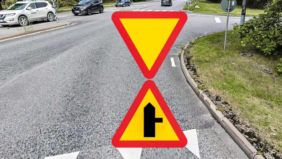 Due segnali stradali installati insieme causano confusione tra gli automobilisti, ma la loro interpretazione è semplice e chiara