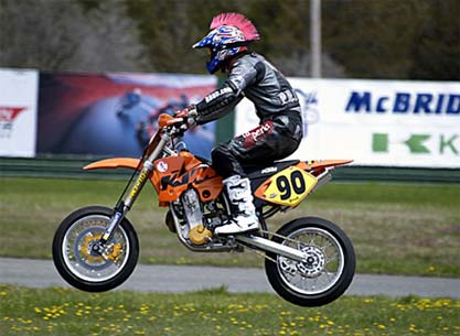 Un Mohawk per il vostro casco - Motoblog