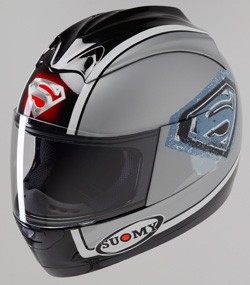 Nuova linea Superman di Suomy - Motoblog