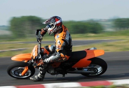 KTM ti insegna la derapata! - Seconda Parte - Motoblog