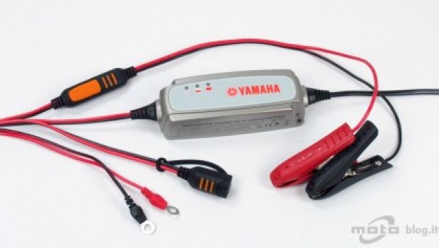 Mantenitore Batteria Moto CARICABATTERIE A 6 FASI E MANTENITORE YAMAHA YEC-9 BATTERY CHARGER 12V Mantenitore Carica Batteria Scooter - Foto 2