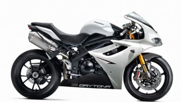 triumph daytona 1050
