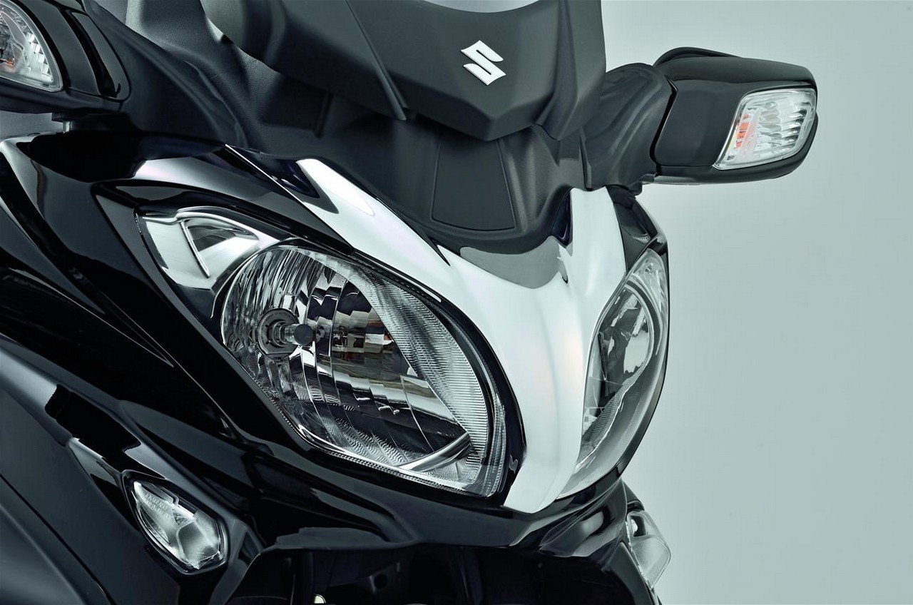 Termoscudo Coprigambe Tucano Urbano R159-X Per Suzuki Burgman 400 Dal 2005 Vendita Online - Foto 14