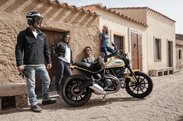 ducati scrambler outfit