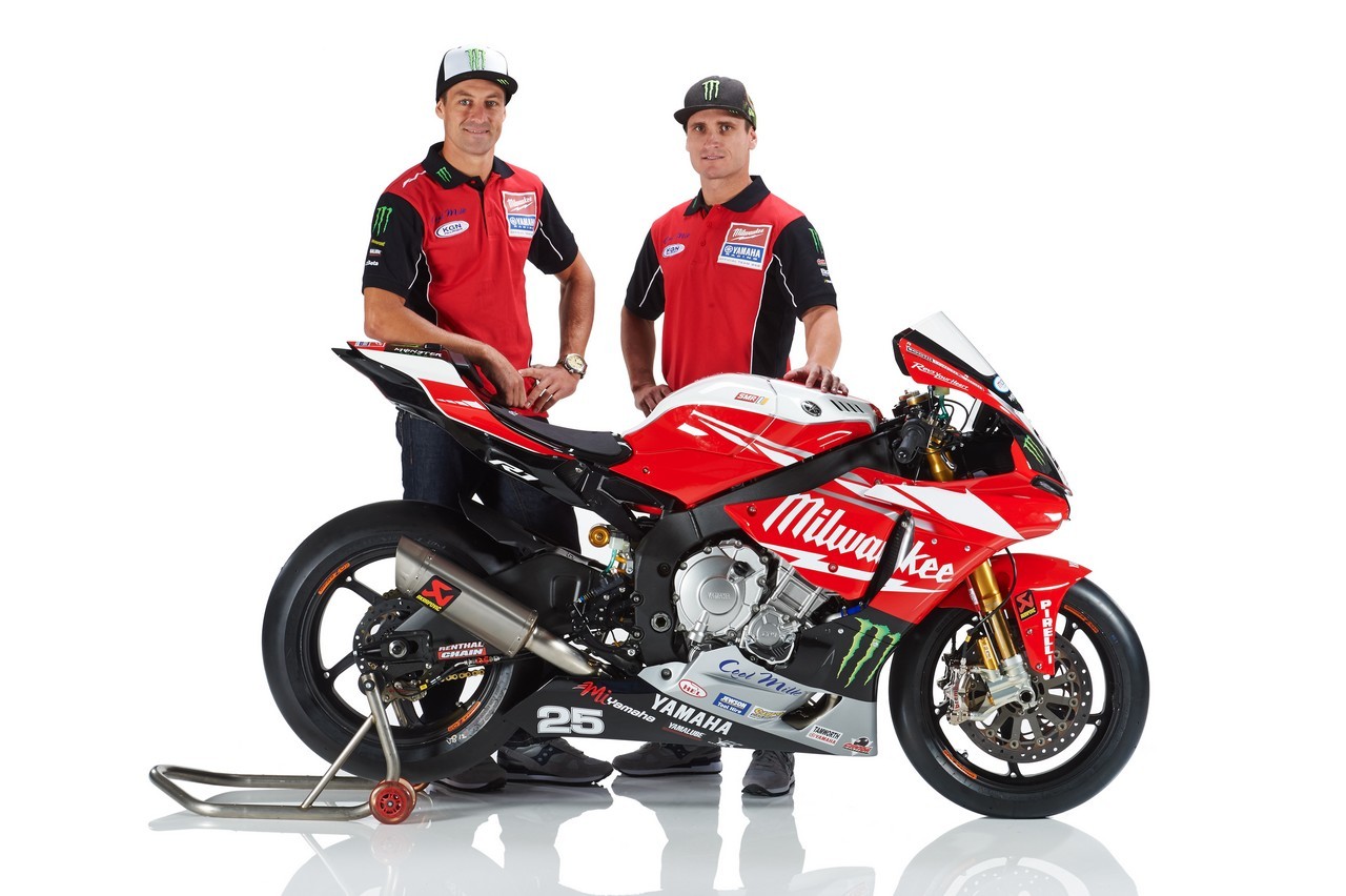 Team Milwaukee Yamaha BSB 2015 Motoblog