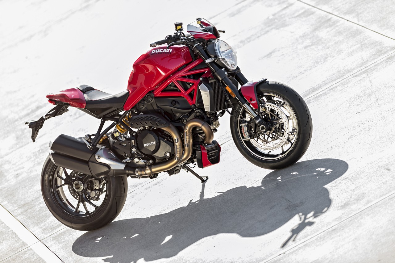 Ducati Monster 1200 R 2016 mai cosi potente
