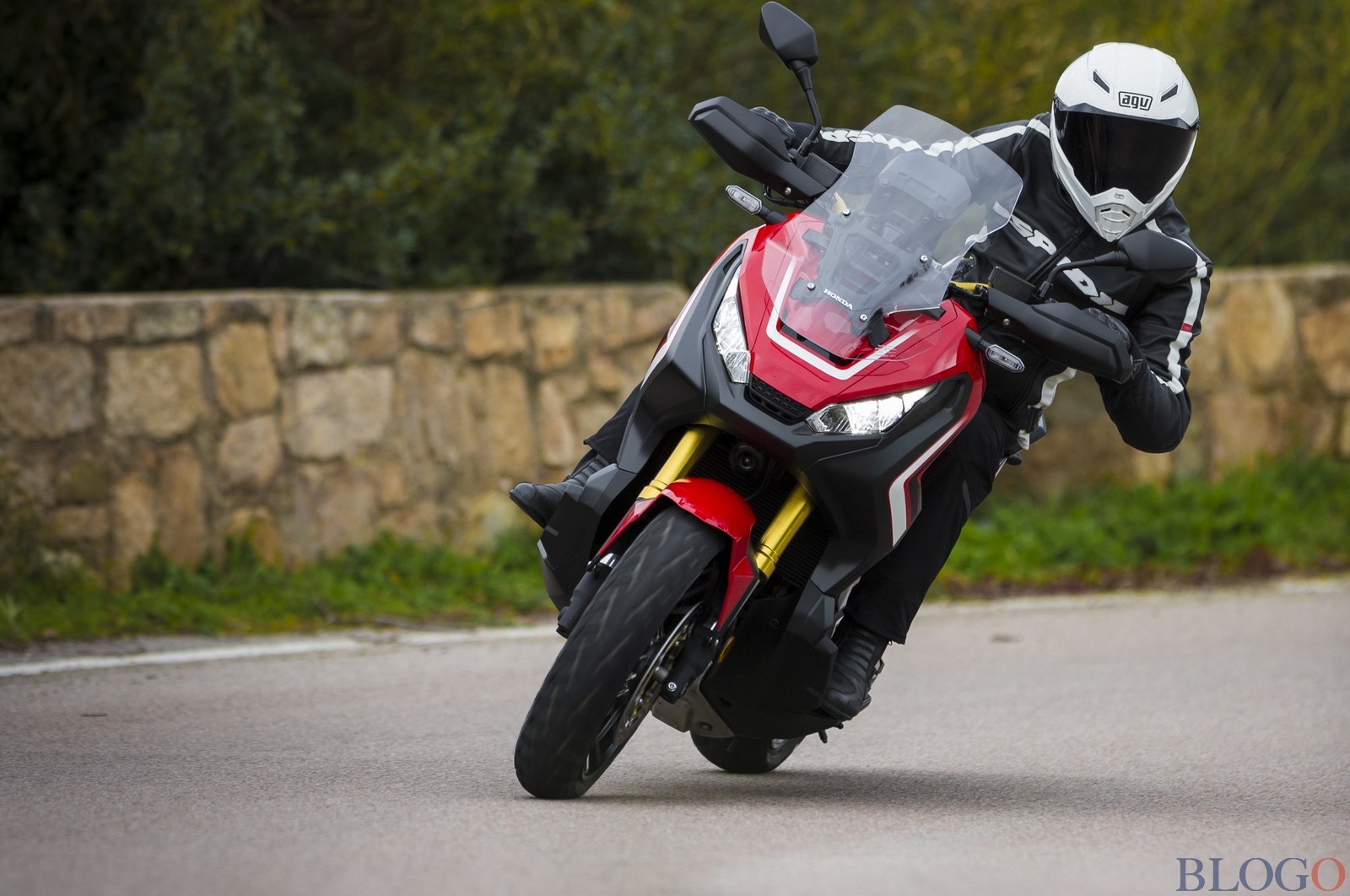 Honda X-ADV 2017: prima prova - Motoblog