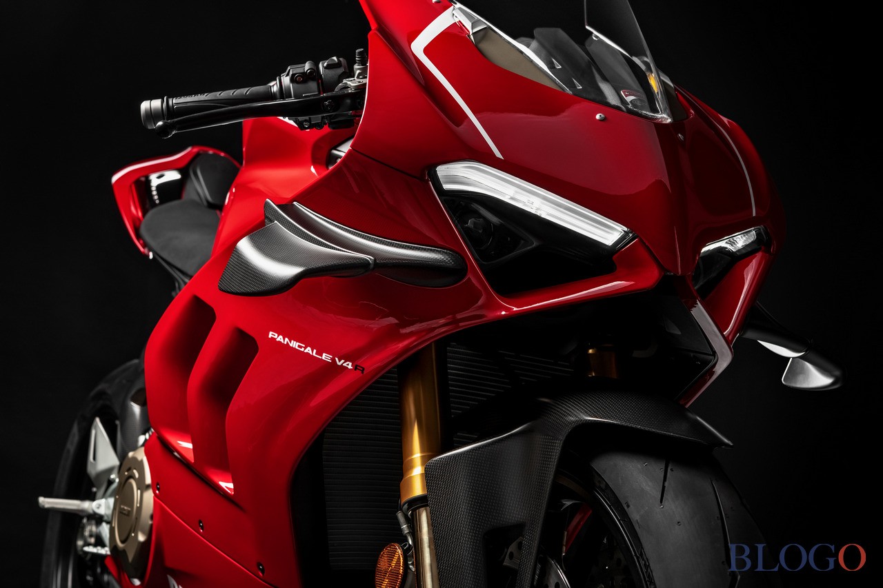 EICMA 2018 Ducati Panigale V4 R 2019