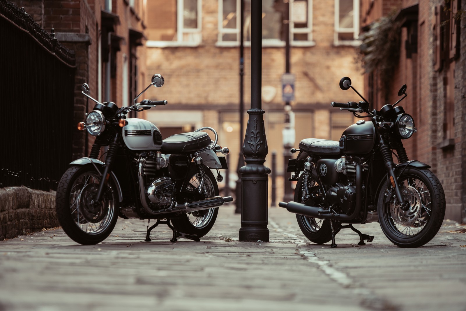 bonneville t120 ace