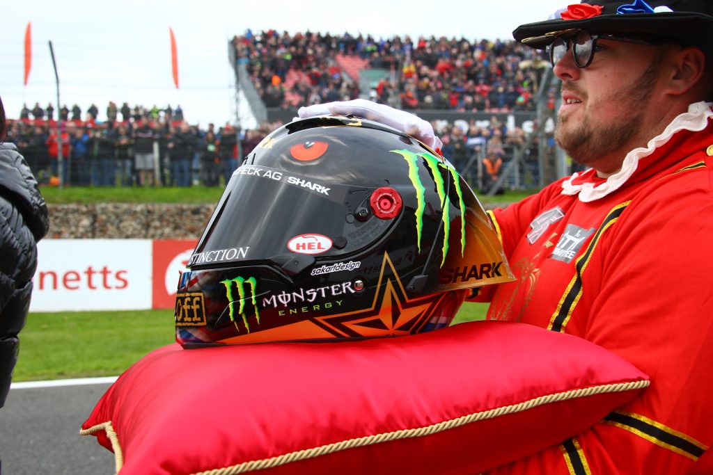 Scott Redding, Shark presenta un casco speciale per festeggiare il titolo  nel BSB - Motoblog