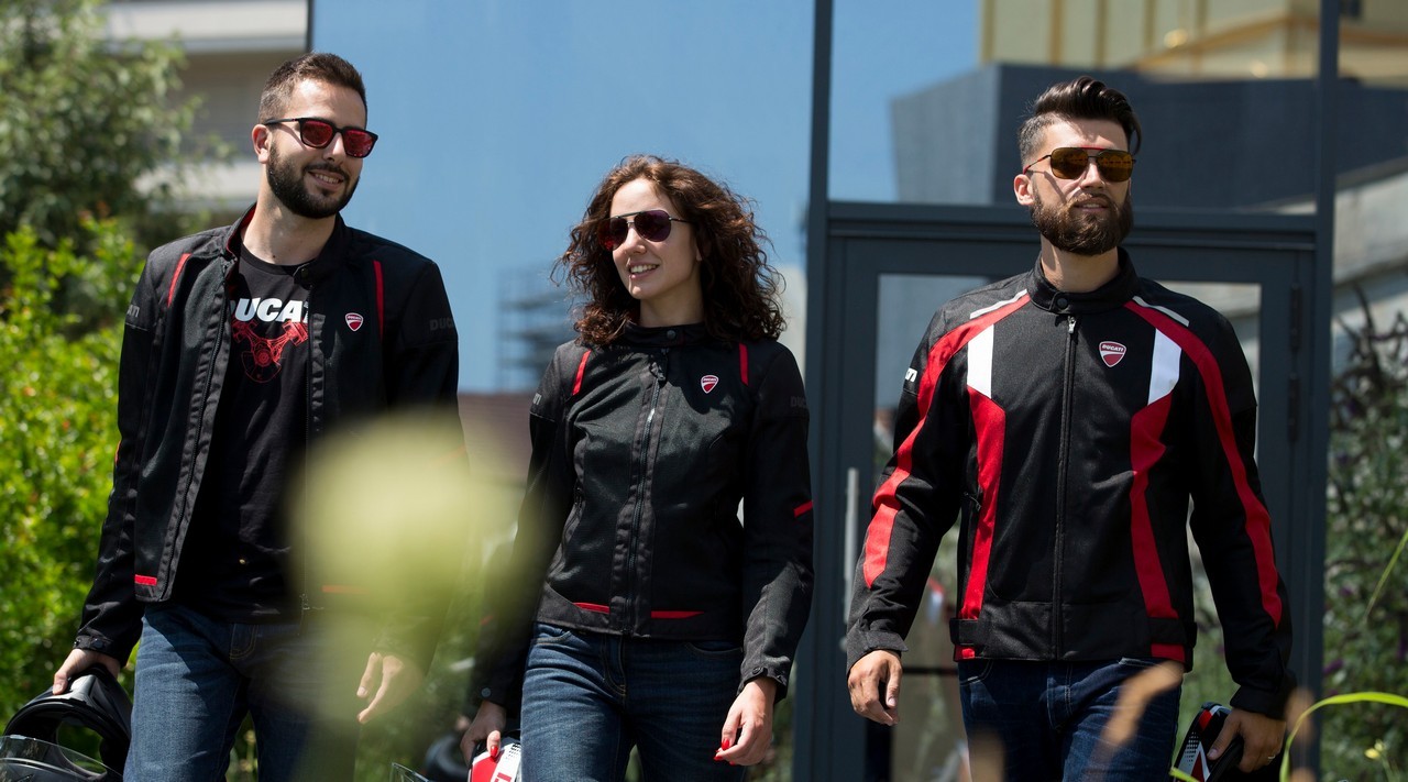 Giacche ventilate Ducati per l'estate 2020 - Motoblog