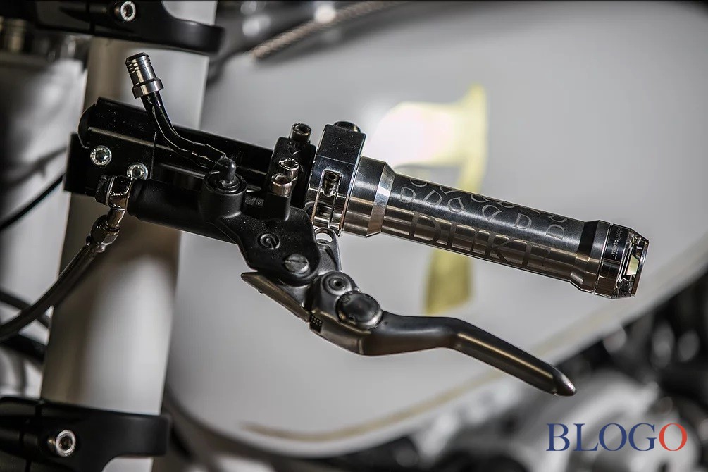 Honda CB 500 Four "Mrs Duke" | Duke Motorcycles