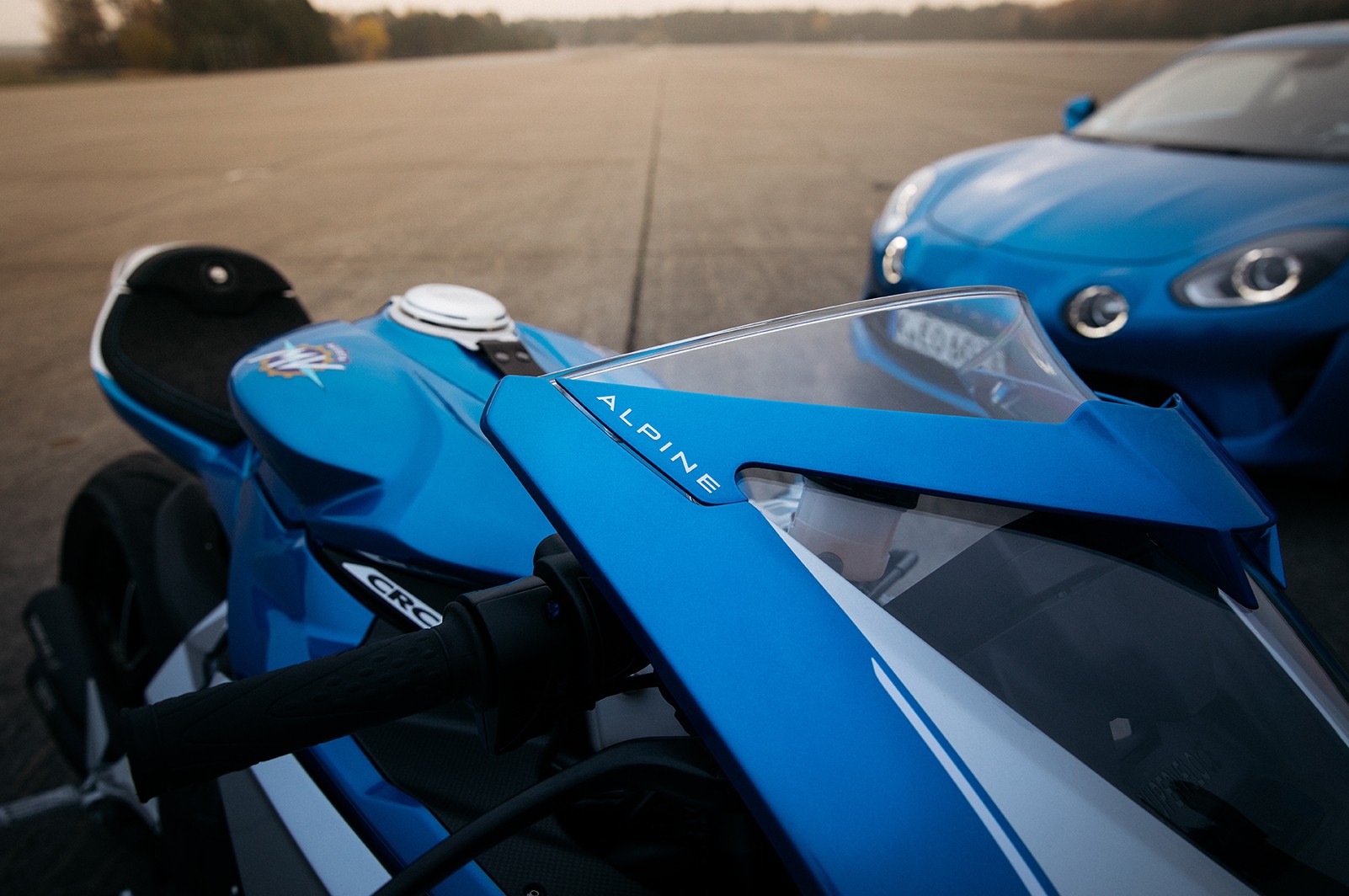 MV Agusta Alpine Superveloce - Ambient