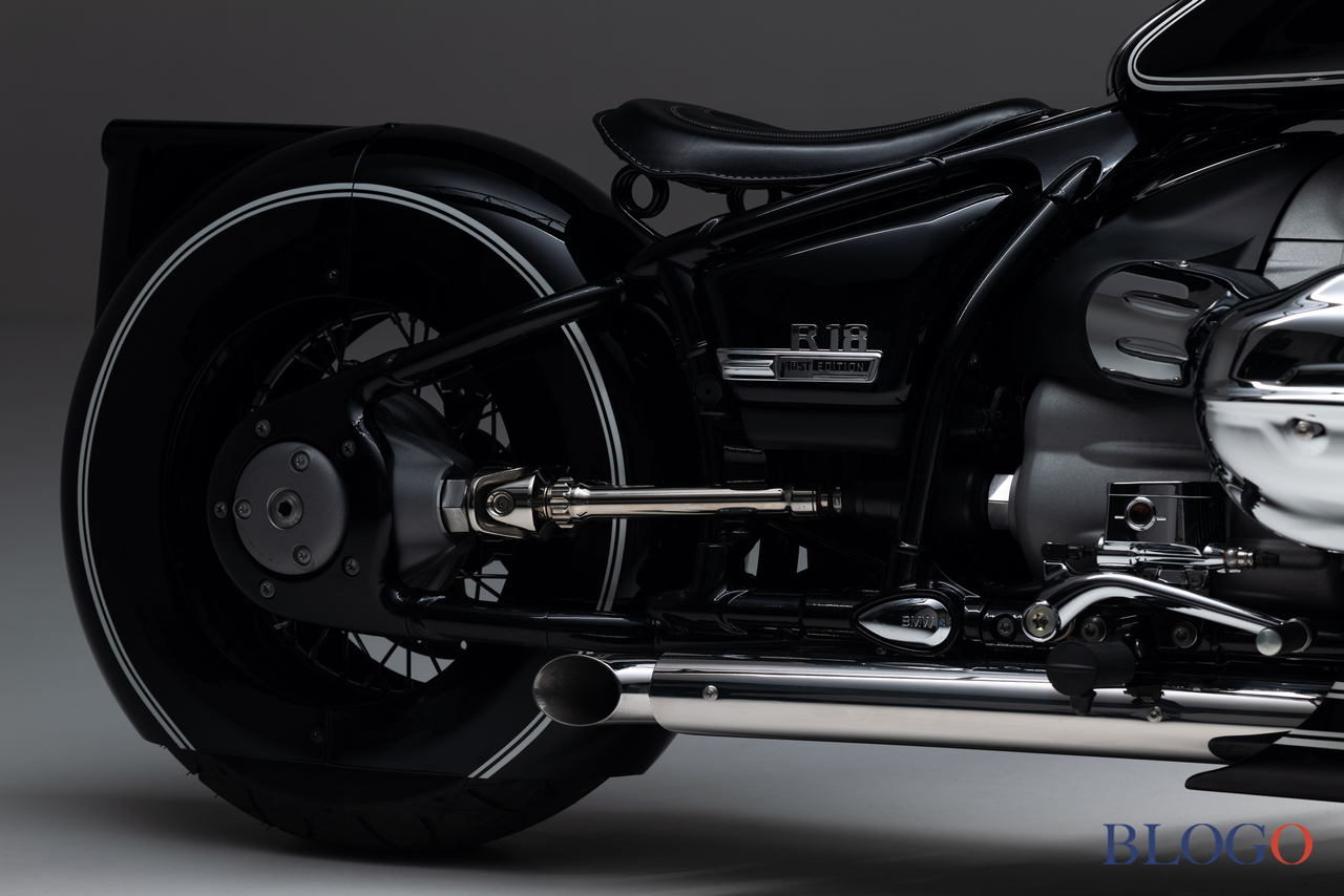 BMW R 18 "Spirit of Passion" by Kingston Custom
