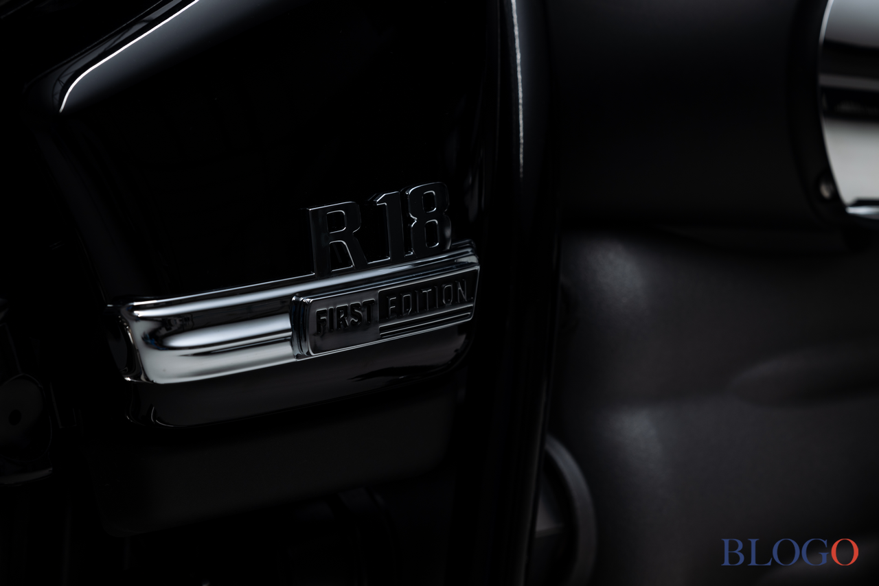 BMW R 18 "Spirit of Passion" by Kingston Custom