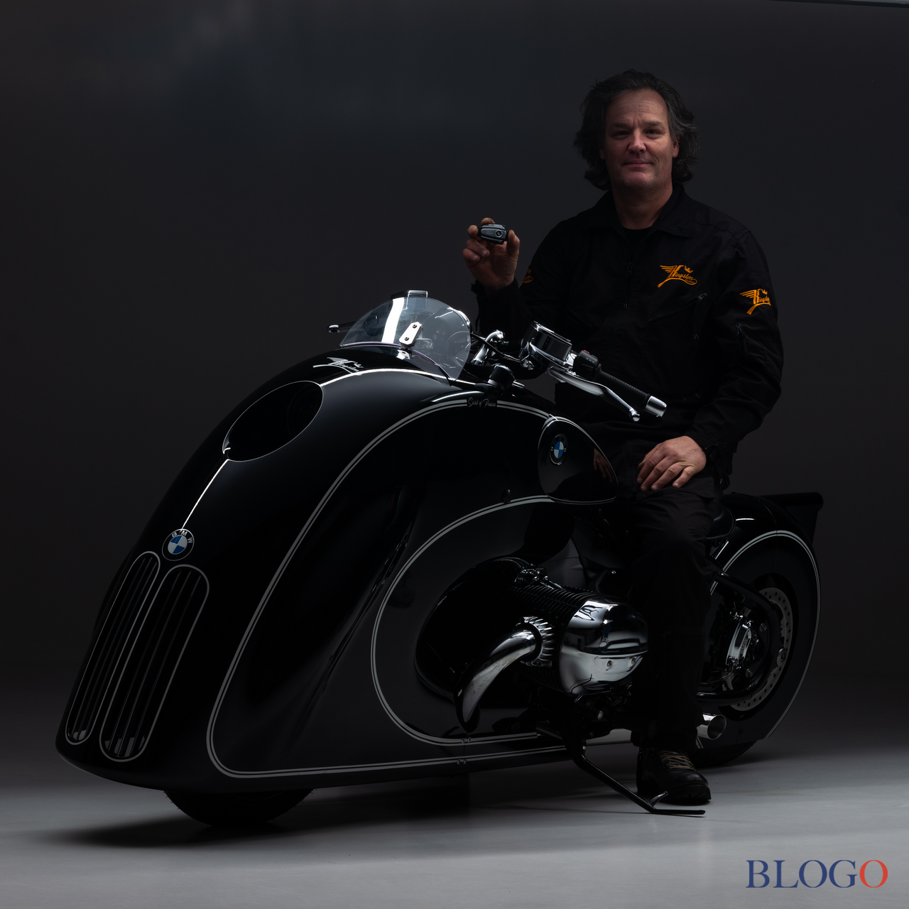 BMW R 18 "Spirit of Passion" by Kingston Custom