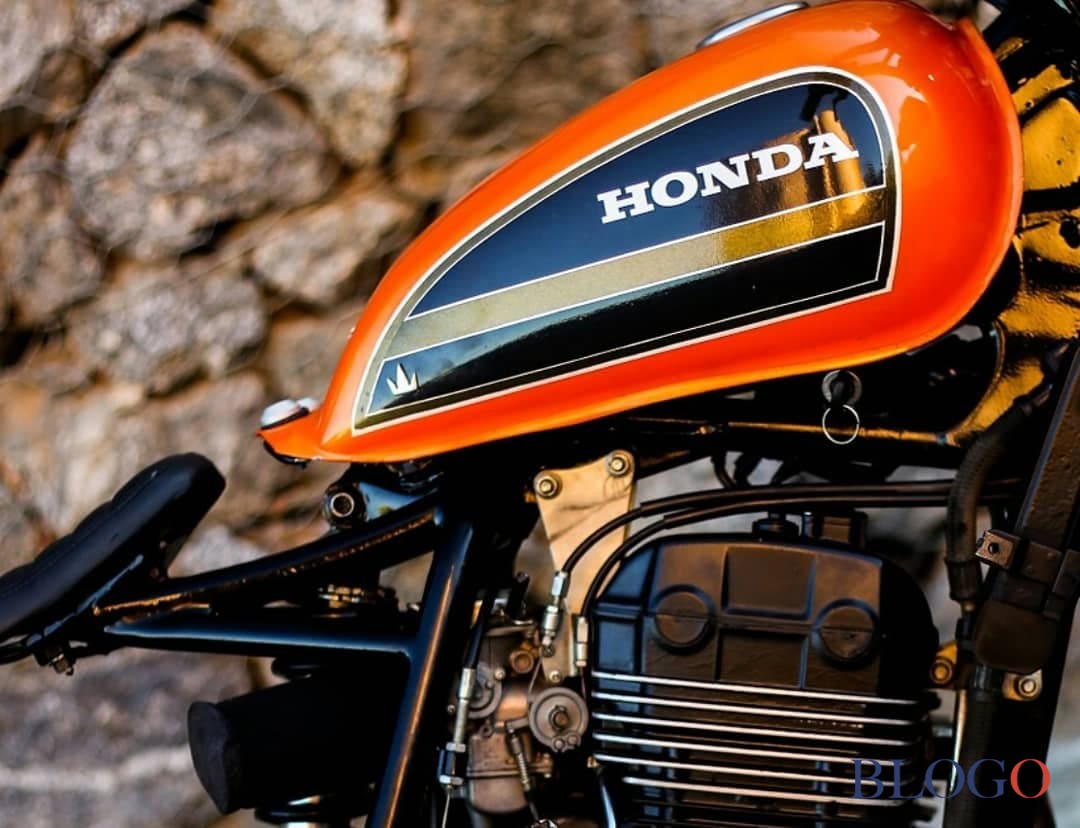 Honda XR250 "Aggressor 1" by Lucky Custom