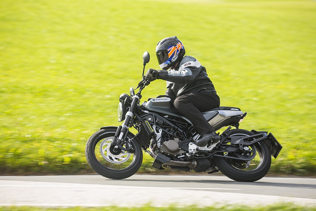 husqvarna-svartpilen-125