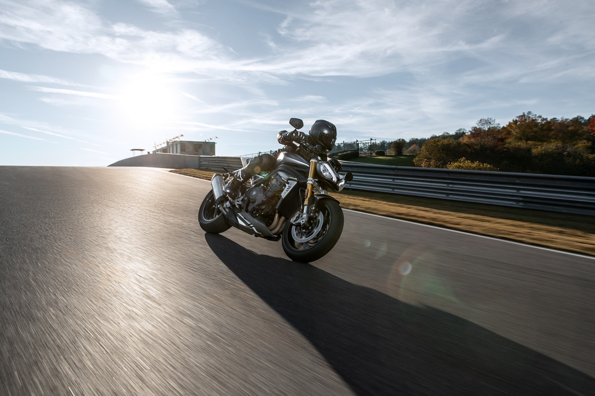 Triumph svela la nuova Speed Triple 1200 RS