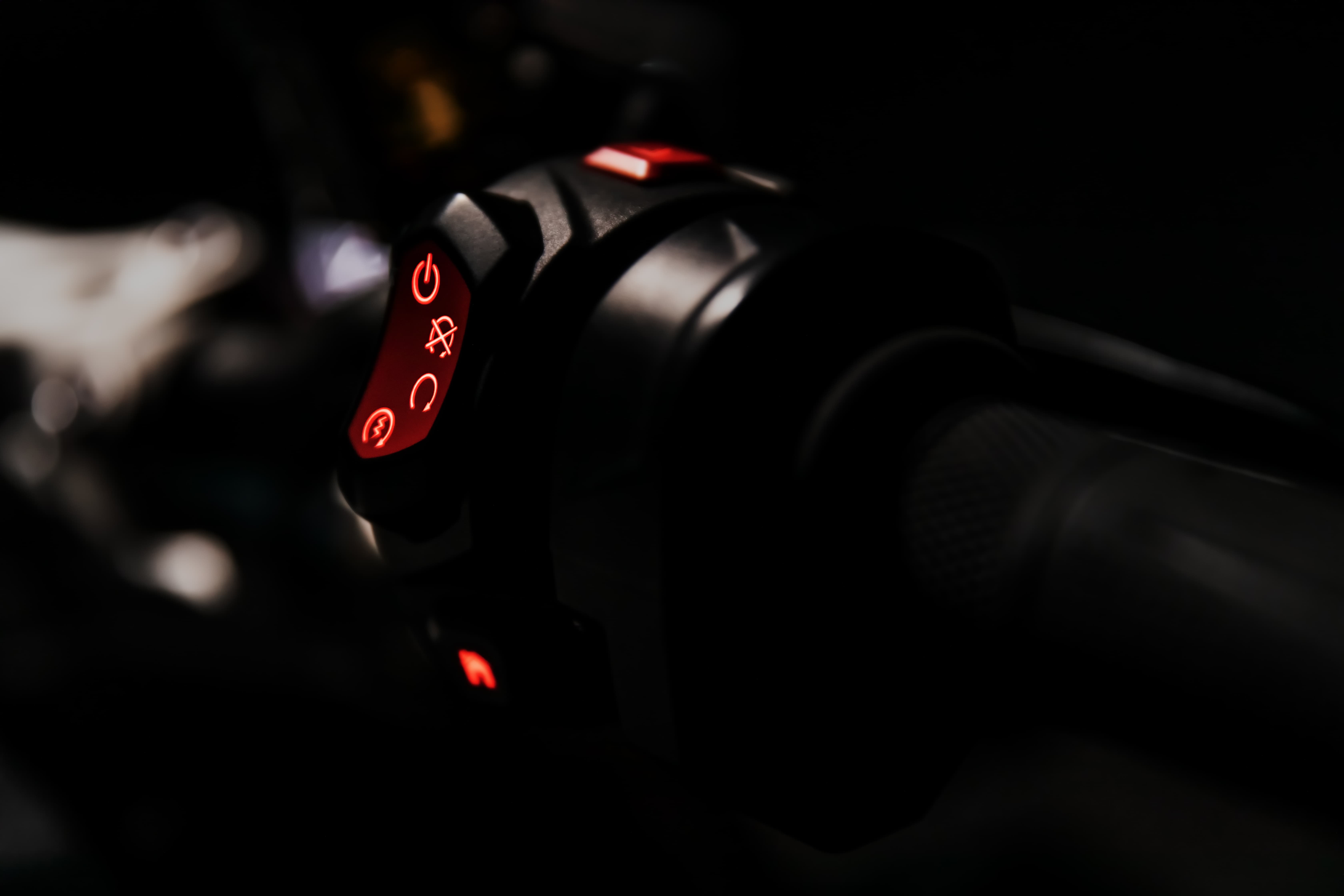 Triumph svela la nuova Speed Triple 1200 RS