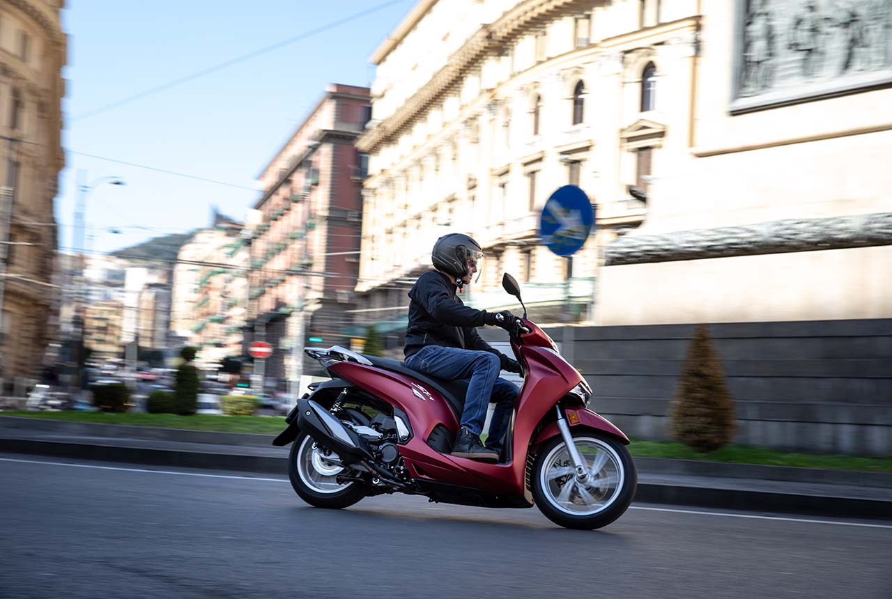 Honda SH350i, le foto della prova