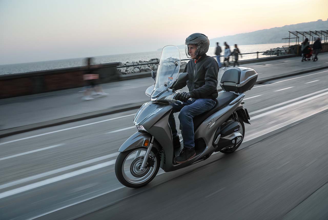 Honda SH350i, le foto della prova