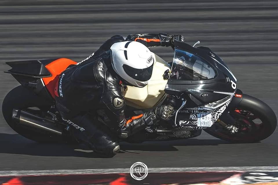 Aprilia RSV4 1100 e 1100 Factory