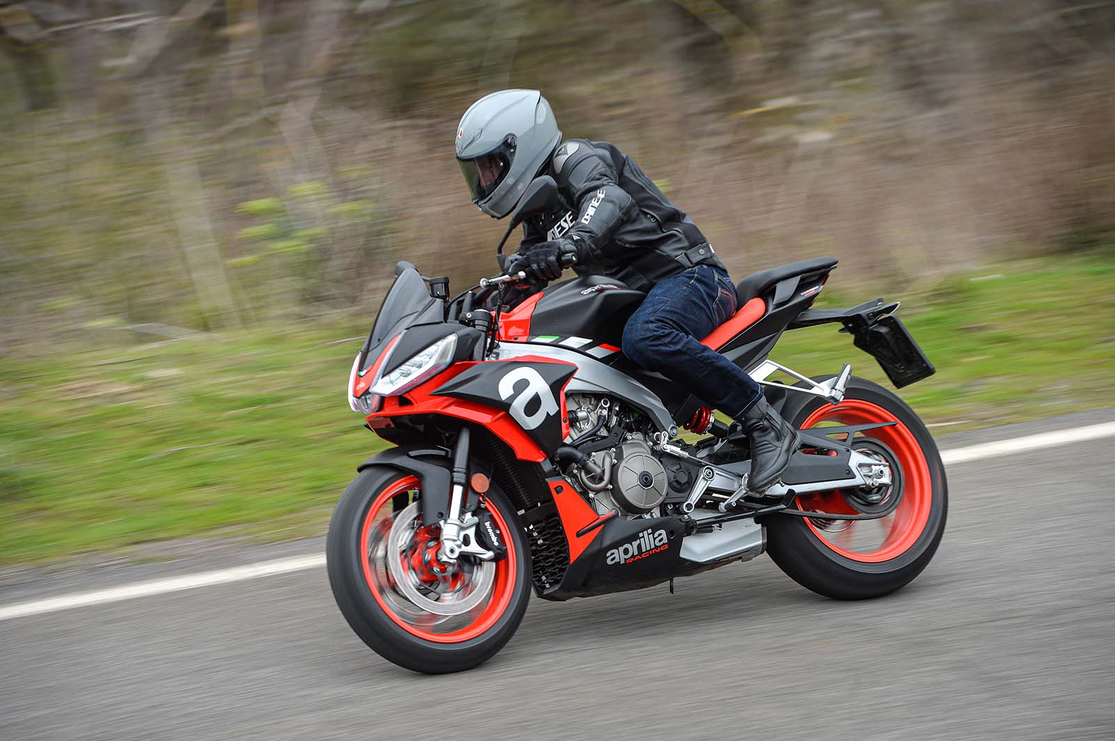 Aprilia Tuono 660, le foto della prova