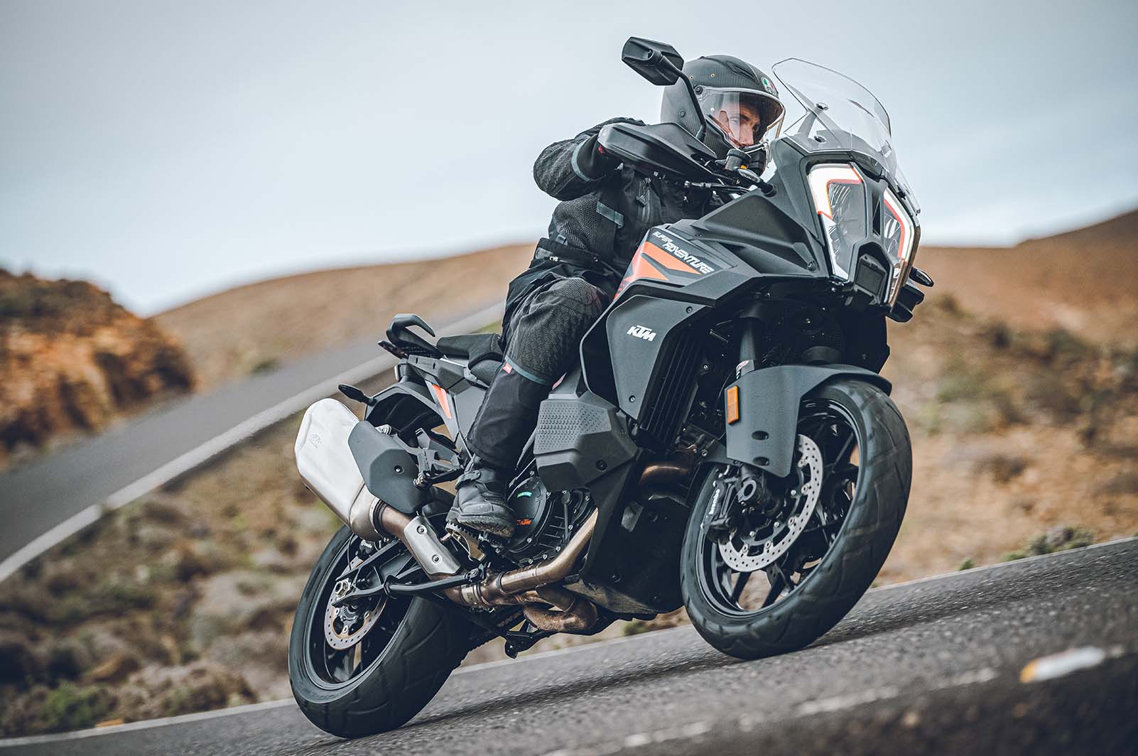 KTM 1290 Super Adventure S 2021, le foto della prova su strada