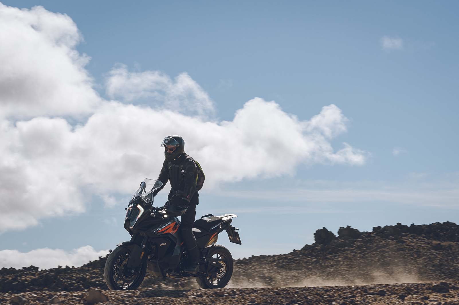 KTM 1290 Super Adventure S 2021, le foto della prova su strada