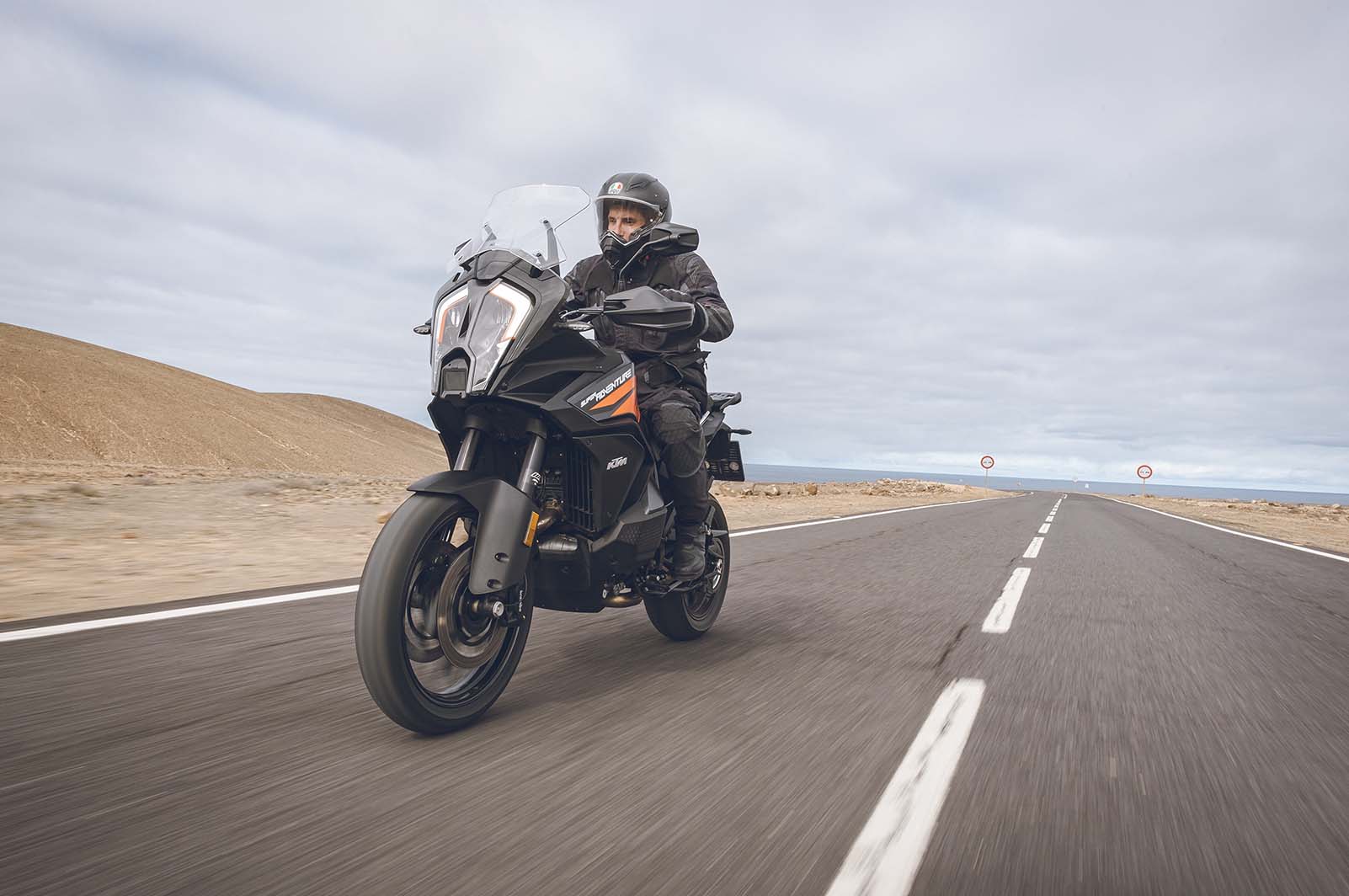 KTM 1290 Super Adventure S 2021, le foto della prova su strada