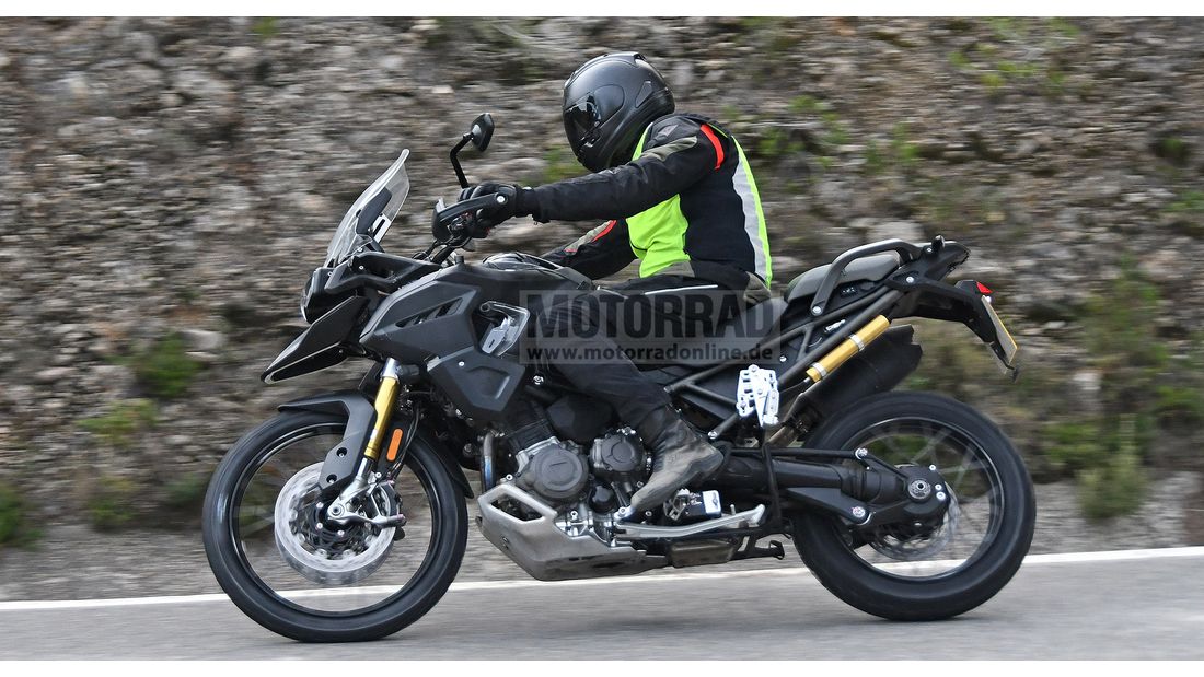 Triumph Tiger 1200: foto spia