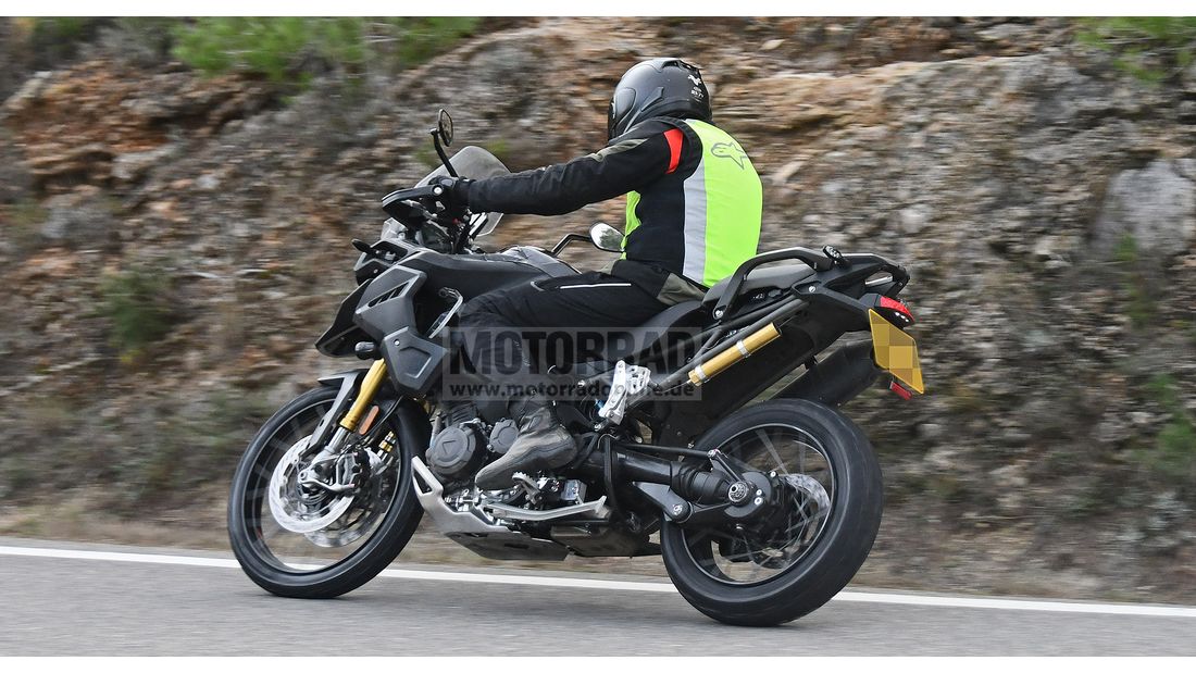 Triumph Tiger 1200: foto spia