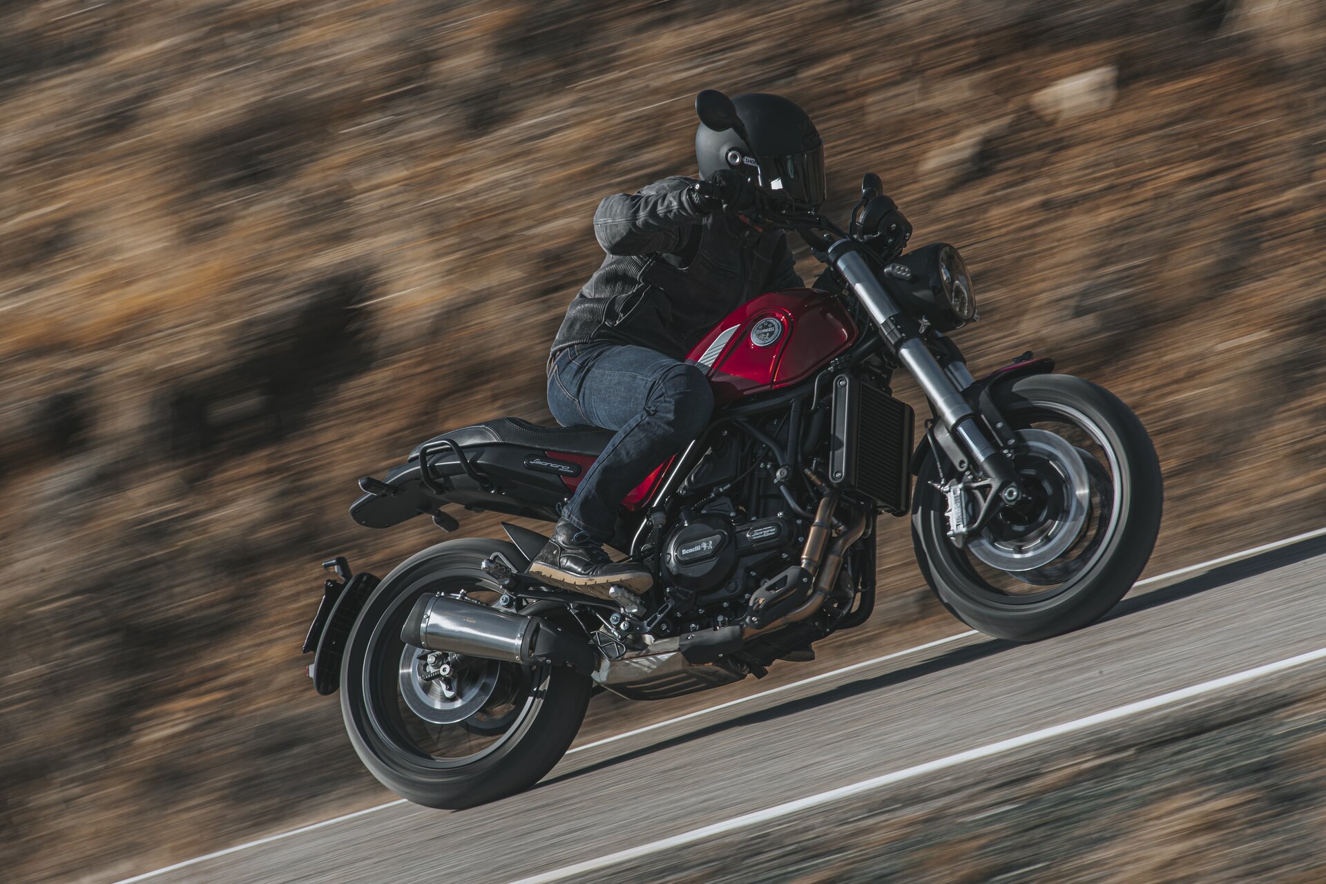 Benelli Leoncino 500 2021